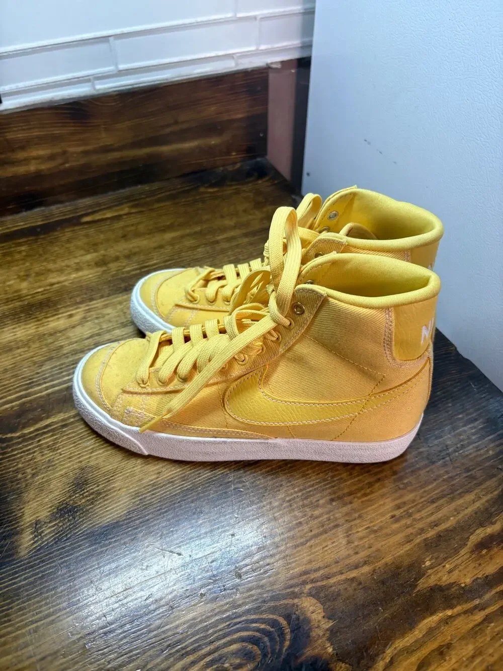Nike Yellow Sneakers Size 5.5